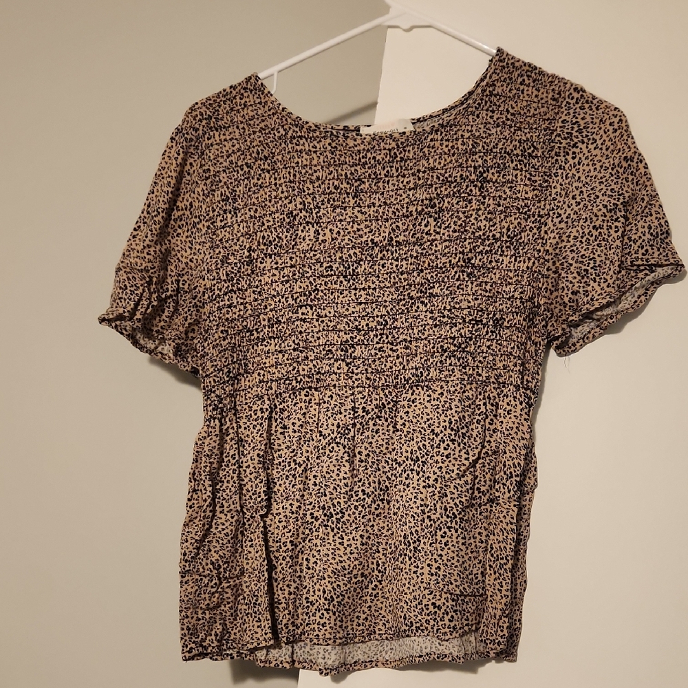URBAN Romantics Brown Tan Smocked Ruffled Blouse